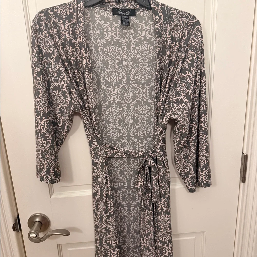 Rene Rofe Gray and Pink Patterned Women's Robe - Picture 1 of 7